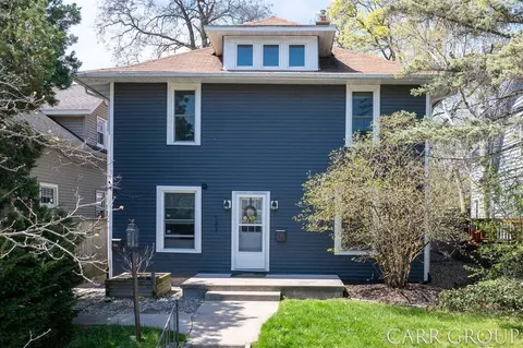 437 Rosewood, East Grand Rapids, MI 49506