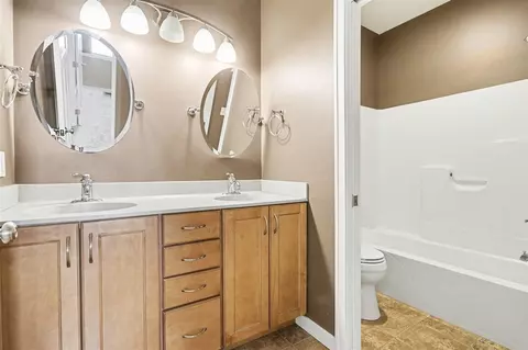 Bath - 6455 E, Richland, MI 49083 photo 2 of 3