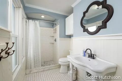 Bath - 1300 E Coral, Edmore, MI 48829 photo 1 of 2