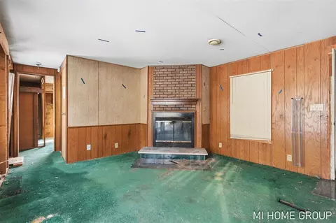 Living - 5525 Highland, Pullman, MI 49450 photo 2 of 3