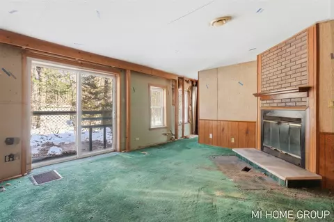 Living - 5525 Highland, Pullman, MI 49450 photo 1 of 3