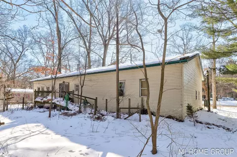 Exterior - 5525 Highland, Pullman, MI 49450 photo 1 of 3