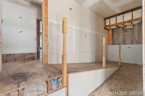 Entry Way - 5525 Highland, Pullman, MI 49450 photo 2 of 4