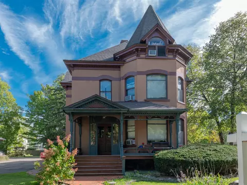 232 Woodward, Kalamazoo, MI 49007
