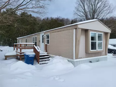 853 Glen, Elberta, MI 49628