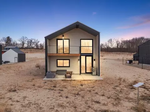 7400 Lake Solis, Stevensville, MI 49127