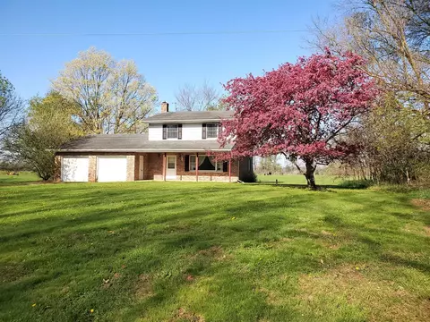 10798 Pleasant Lk, Delton, MI 49046