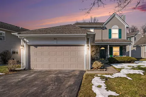 810 Yorick, Wixom, MI 48393