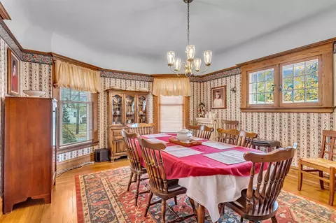 218 4th, Jackson, MI 49201 photo 6
