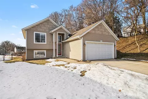 1005 Houseman, Grand Rapids, MI 49503