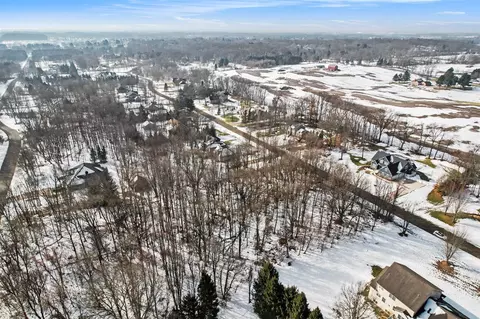 # Garrett #17, Marshall, MI 49068 photo 7
