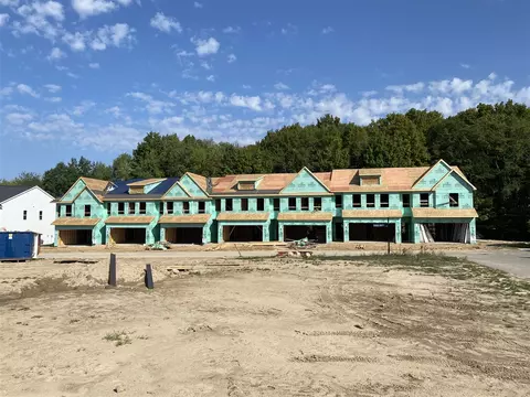 4870 Hidden Riv #59, Wyoming, MI 49418
