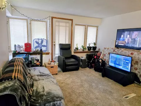 Living - 53 E Pearl, Coldwater, MI 49036 photo 4 of 4