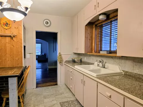 Kitchen - 53 E Pearl, Coldwater, MI 49036 photo 1 of 4