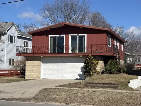 1438 Beach, Muskegon, MI 49441