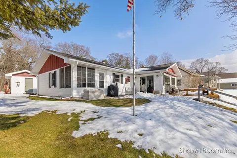 2791 Lakeshore, Twin Lake, MI 49457