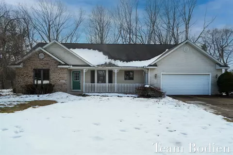4842 Green Rdg, Hamilton, MI 49419
