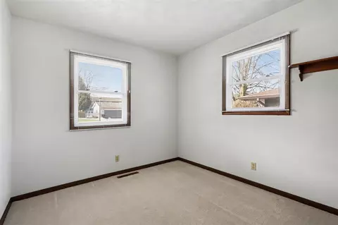 1043 Rose, Marshall, MI 49068 photo 14