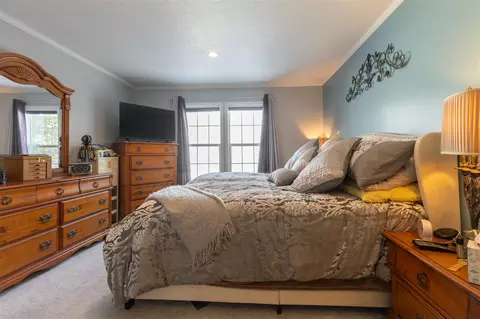 Bedroom - 248 Maple Run, Mason, MI 48854 photo 3 of 3