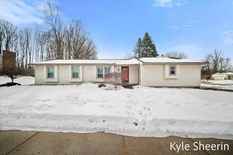 4660 Sheri Lynn, Wyoming, MI 49519