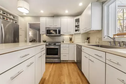Kitchen - 3131 Howlett, Ada, MI 49301 photo 1 of 2