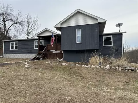 19495 V, Olivet, MI 49076