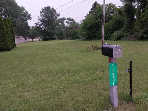 11560 S Dixie, Erie, MI 48133