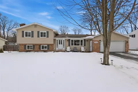 3504 York, Norton Shores, MI 49441