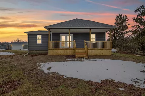 10191 Wood, North Adams, MI 49262