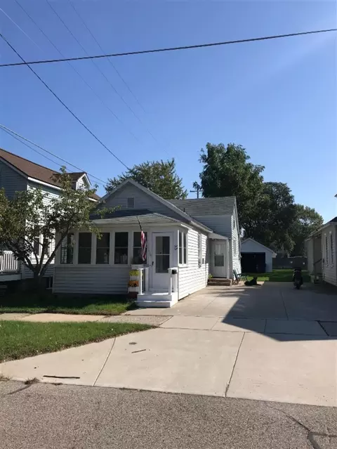 210 N 3rd, Grand Haven, MI 49417
