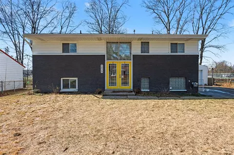 2429 Cumberland, Kalamazoo, MI 49006