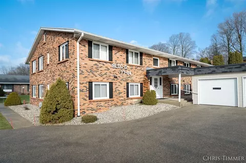 230 S State #78, Zeeland, MI 49464