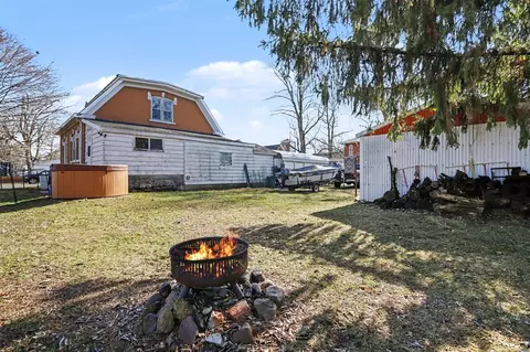 Exterior - 309 N Blackstone, Colon, MI 49040 photo 5 of 5