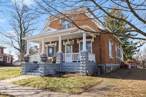 Exterior - 309 N Blackstone, Colon, MI 49040 photo 4 of 5