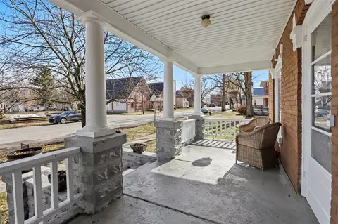 Exterior - 309 N Blackstone, Colon, MI 49040 photo 2 of 5