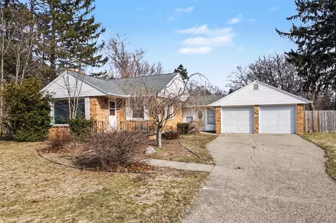 1295 Pontiac, Benton Harbor, MI 49022