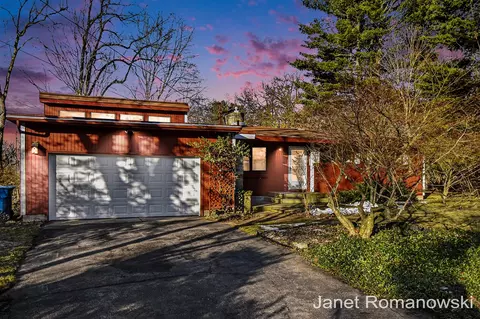 7119 Oran, Grand Rapids, MI 49546
