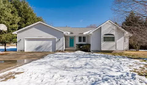 1125 Warner, Whitehall, MI 49461