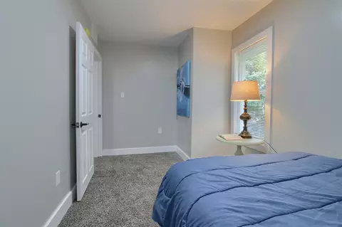 Bedroom - 609 W Biddle, Jackson, MI 49203 photo 4 of 6