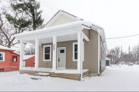 557 Ira, Kalamazoo, MI 49048