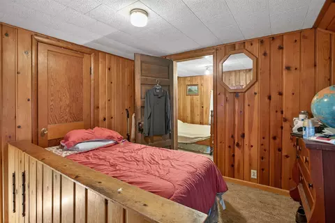 Bedroom - 2013 Cooper, Jackson, MI 49202 photo 3 of 5