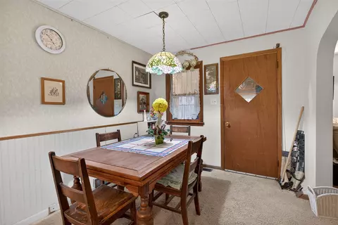 Dining - 2013 Cooper, Jackson, MI 49202 photo 3 of 4