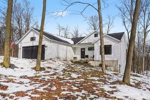 2523 Vanhorn, Allegan, MI 49010