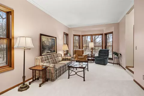 247 Deer Run, Plainwell, MI 49080 photo 9