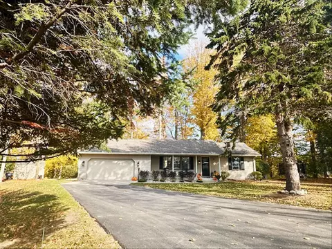 70070 2nd, South Haven, MI 49090