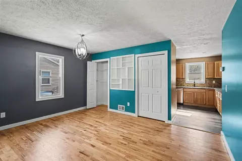 Living - 1046 Bronson, Plainwell, MI 49080 photo 3 of 4