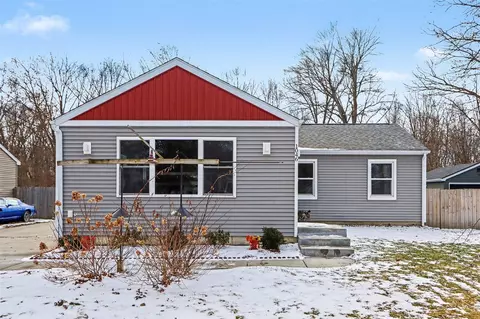 Exterior - 1046 Bronson, Plainwell, MI 49080 photo 3 of 6