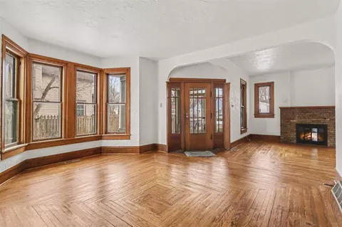 Living - 228 W Jackson, Mendon, MI 49072 photo 4 of 4
