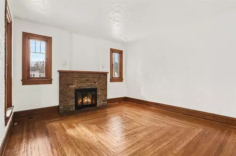 Living - 228 W Jackson, Mendon, MI 49072 photo 1 of 4
