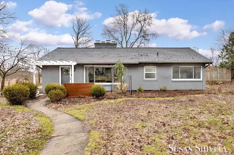1330 Woodland, Grand Rapids, MI 49504